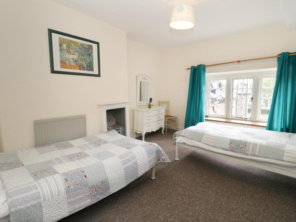 Holiday home Mill House *