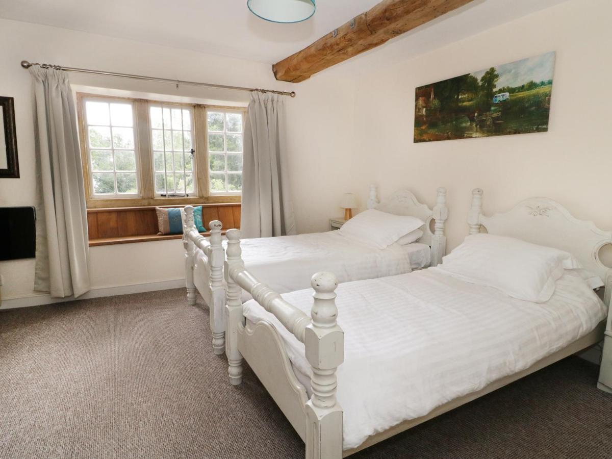 Holiday home Mill House